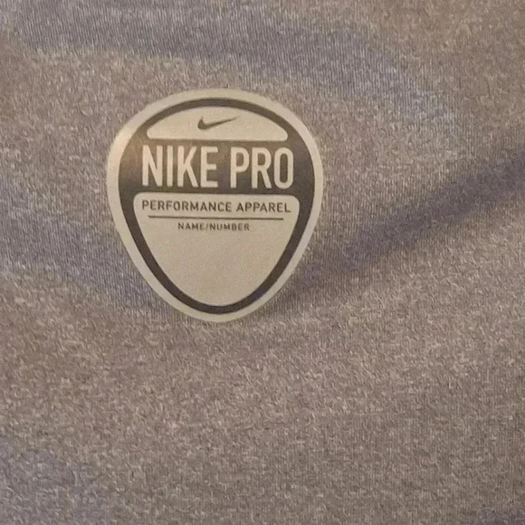 Nike Fitdry Shirt EUC Size Medium - Picture 6 of 6